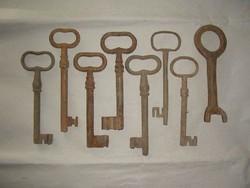 8 darab kovácsoltvas kulcs