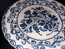 Lázi János HMV - jelzett, kézzel festett kerámia tányér
