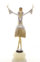 Táncos nő turbánnal a fején-bronz-jade talp