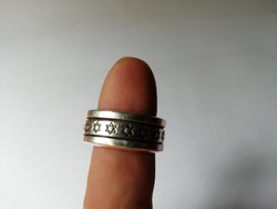 Dávid-csillagos kézműves forgó közepű ezüst gyűrű 