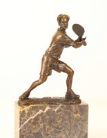 Tenisz-teniszező férfi bronzszobor