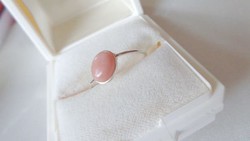 Rózsaszín opál ezüst gyűrű