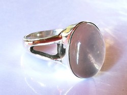 Ezüst gyűrű rózsakvarc kővel 