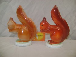 Hollóházi mókus figura, nipp - két darab -  más-más színárnyalat