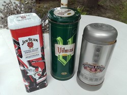 Limitált kiadású Jim Beam és Vilmos körte , Chivas Regal fém italos dísz doboz