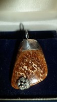 Silver pendant / bronzite