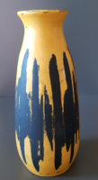 Gorka Lívia - Sárga - fekete váza