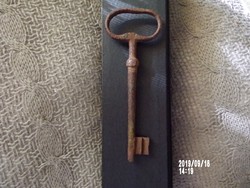 Ódon régi galléros  pince kulcs