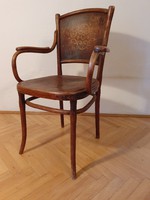 Jelzett Thonet Austria szék , karfás szék