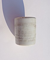Temesvári porcelán arczkenőcsös tégely