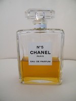 Klasszikus Chanel no. 5 parfüm 