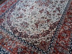  Isfahan selyemkontúros kézi csomózású szőnyeg szőnyeg 