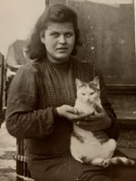 Régi fotó vintage női fénykép cicás kép