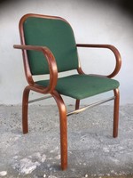 Antik jellegű, hajlított karfás szék