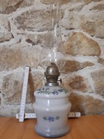 Régi festett tejüveg petróleum lámpa