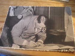 Hkb Sajtófotó Hitler szerződést ír alá ritkaság eladó horogkeresztes pecséttel.eredeti fotó