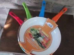 Nagyméretű Tapadásmentes kerámia betétes serpenyő 28 cm-es