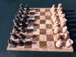 Márvány sakk készlet eredeti dobozával 