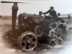 Régi fotó vintage fénykép földművelés aratás traktor 3 db
