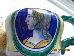 Kézzel festett Reneszánsz női portréval,halpikkellyel,szignós olasz kerámia tea kiöntő