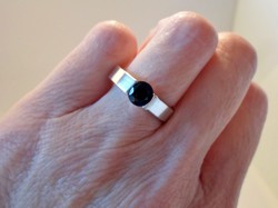 Szépséges art deco ezüstgyűrű nagyon sötétkék valódi zafírral