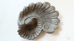 Régi fém hamutál kagyló alakú hamuzó hamutartó