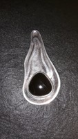 Ezüst   antik   bross   Diána  jelzéssel   8 cm   onix  kővel   18000  ft