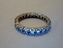 Gyönyörű  tele köves ezüstgyűrű