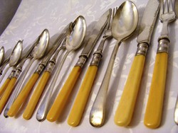 Gyönyörű ezüstözött, antik 6 személyes kés -villa -kanál, evőeszköz készlet