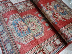 Csodás kézi csomózású kazak szőnyeg