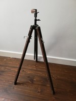 Antik fényképezőgép háromlábú fa állvány kihúzható tripod 