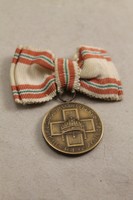 Horthy koronás bronz érem/ Magyar Vöröskereszt Ifjúsági osztály eredeti szalaggal G130