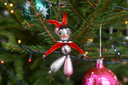 Retro zsenília karácsonyfadísz - krampusz ördög karácsonyi figura - régi karácsonyfa dísz