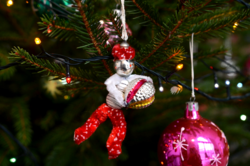 Retro zsenília karácsonyfadísz - zsonglőr táncos labdás karácsonyi figura - régi karácsonyfa dísz