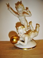 Régi Scheidig Kunst Gräfenthal porcelán labdázó puttók