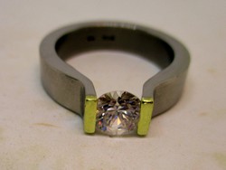 Szép art deco nemesacél és valódi 18kt-os arany gyűrű 
