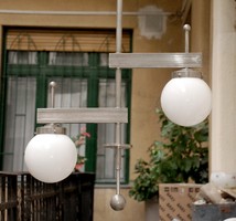 Art deco - Streamline - Bauhaus 2 karos csillár - fehér gömb búrák - Lampart 