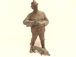 „Vadász kutyával” bronz szobor 
