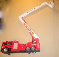 Tűzoltóautó lendkerekes forgatható kitolható létrával -A LEGNAGYOBB-MPL csomagautomatába is mehet