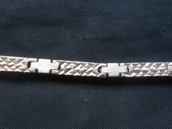925-ös, sterling, jelzett ezüst karkötő, karlánc. Hibátlan, masszív csattal. Karácsonyra