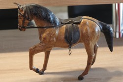 Tevebőrből készült ló, kézzel festett igényes aprólékos élethű ábrázolás