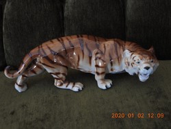 Retro porcelán tigris