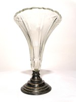 Kristály vastag falú váza alpacca talpon 19 cm (80)