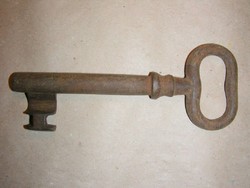 Antik kovácsoltvas kulcs
