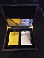 2 db, választható 24 kt arany 99,9 % ezüst póker kártya díszdobozban, 100 Euró bankjegy hátlappal 