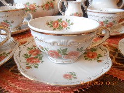 Zsolnay Ritka rózsa mintás, barokk, tollazott teás készlet