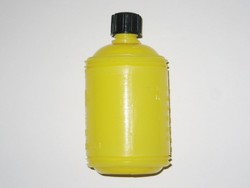 Retro WU 2 hajmosóolaj sampon műanyag flakon domború felirat - 1980-as évekből