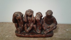 A négy bölcs majom gipsz