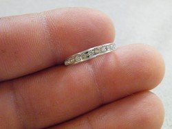 KK494  9 karátos fehér arany gyűrű brill kövekkel 0.25 karát gyémánt