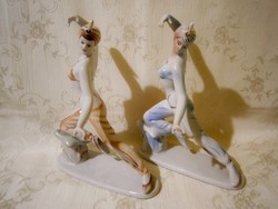 E_030 2 db Hollóházi porcelán táncoló nő, Seherezádé sérültek